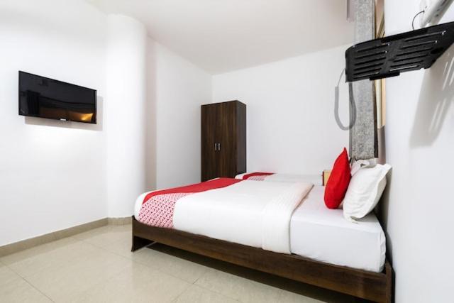 Western Silicon Hotel Kammasandra المظهر الخارجي الصورة